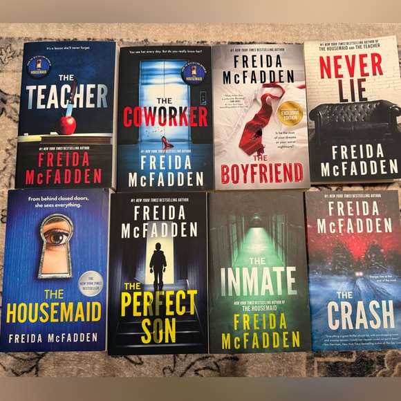 Freida McFadden Book Collection - Picture 1 of 1